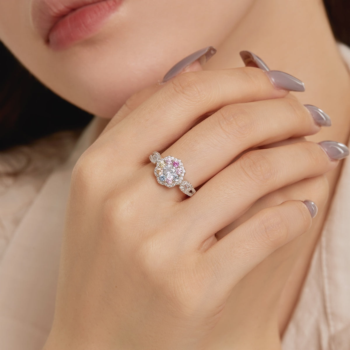 [Bloom]Delicate Colorful Round Cut Flower Shape Wedding Ring