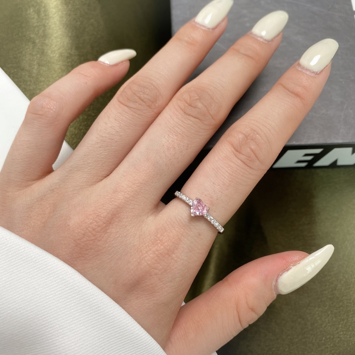 [Bloom]0.5 Carat CaratEternity Charming Heart Shape Lover Ring