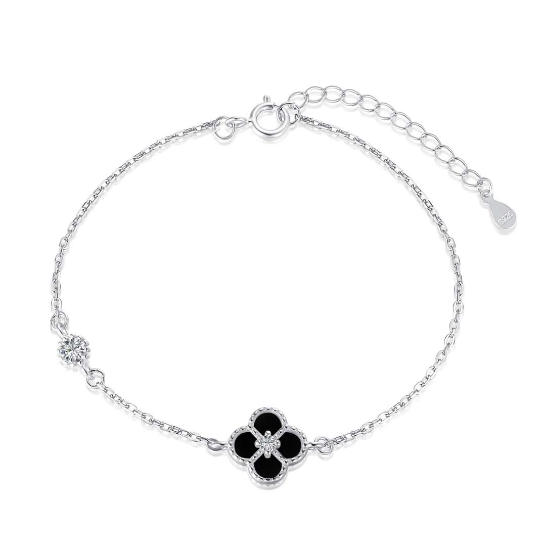 [Bloom]Delicate Four Leaf Clover Bracelet