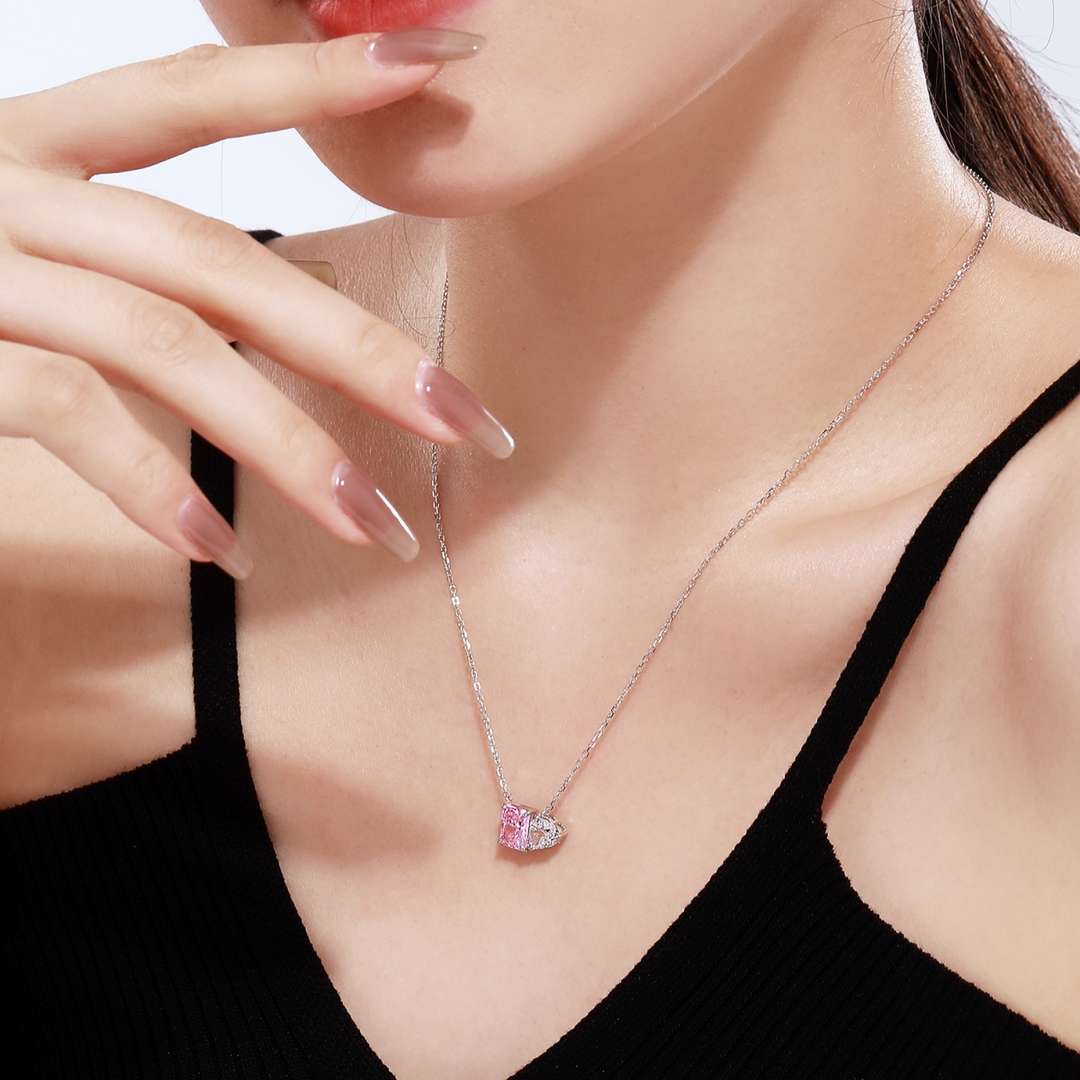 [Bloom]Dazzling Square & Heart Shape Necklace