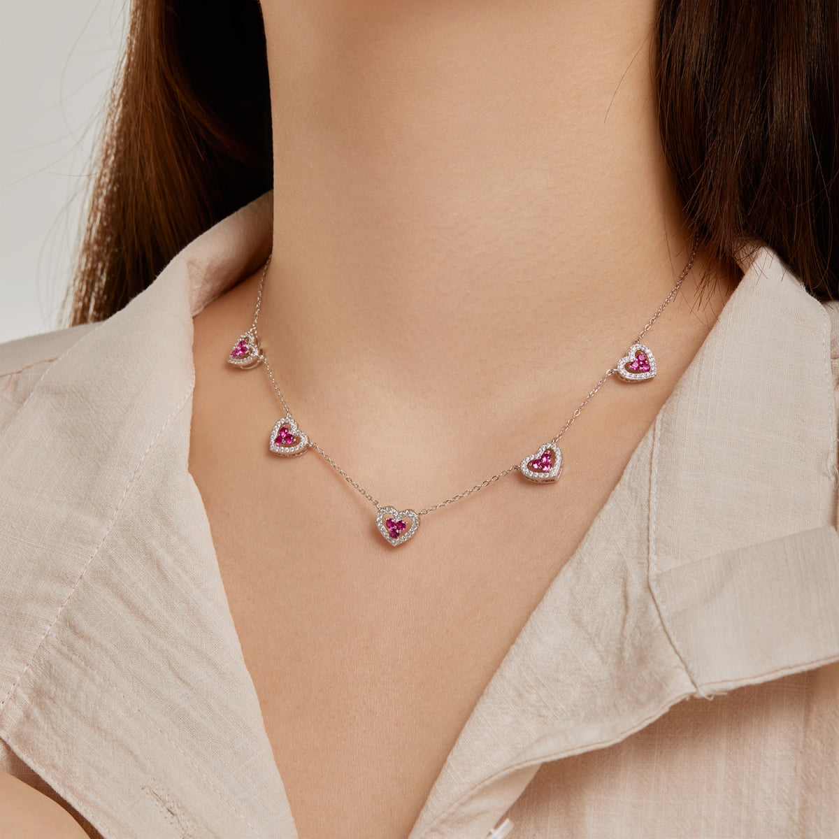 [Bloom]Sparkling Five Heart Necklace