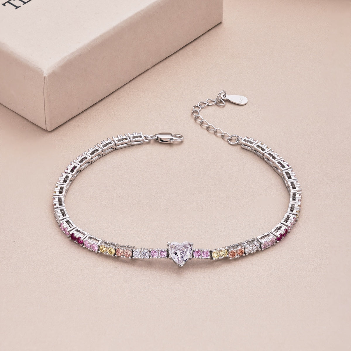 [Bloom]Delicate Romantic Heart Shape Lover Bracelet