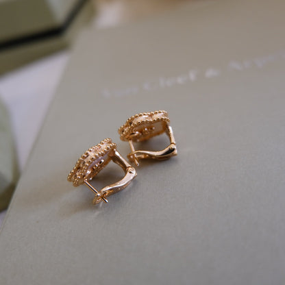 [Bloom]LUCKY PINK GOLD WHITE MOP EARRINGS