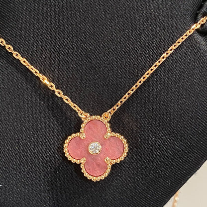 [Bloom]CLOVER 15MM DIAMOND RHODONITE NECKLACE