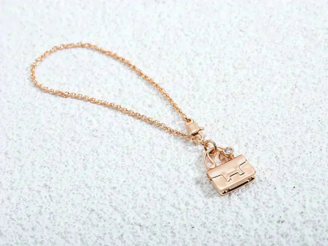 [Bloom]AMULETTE PEDANT ROSE GOLD NECKLACE