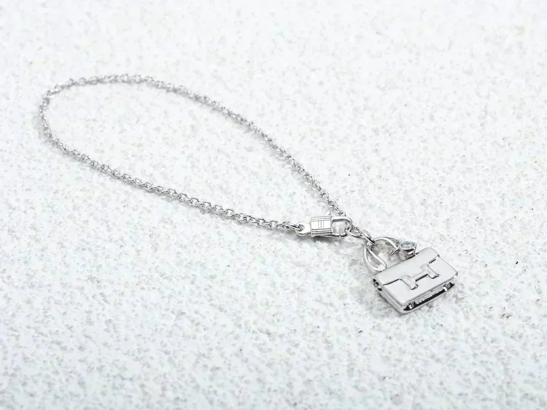 [Bloom]AMULETTE PEDANT SILVER NECKLACE