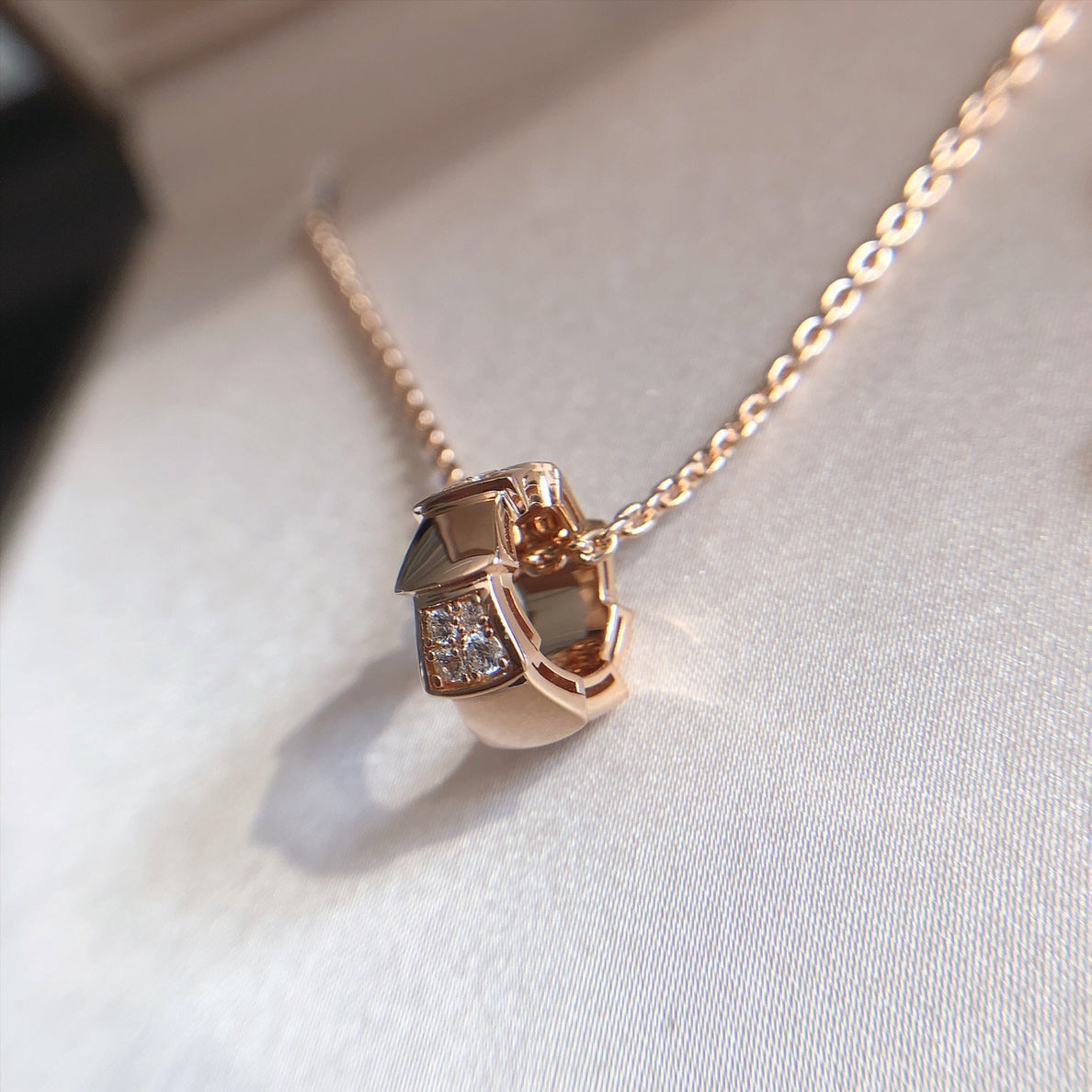 [Bloom]SERPENTI PEDANT DIAMOND PINK GOLD NECKLACE