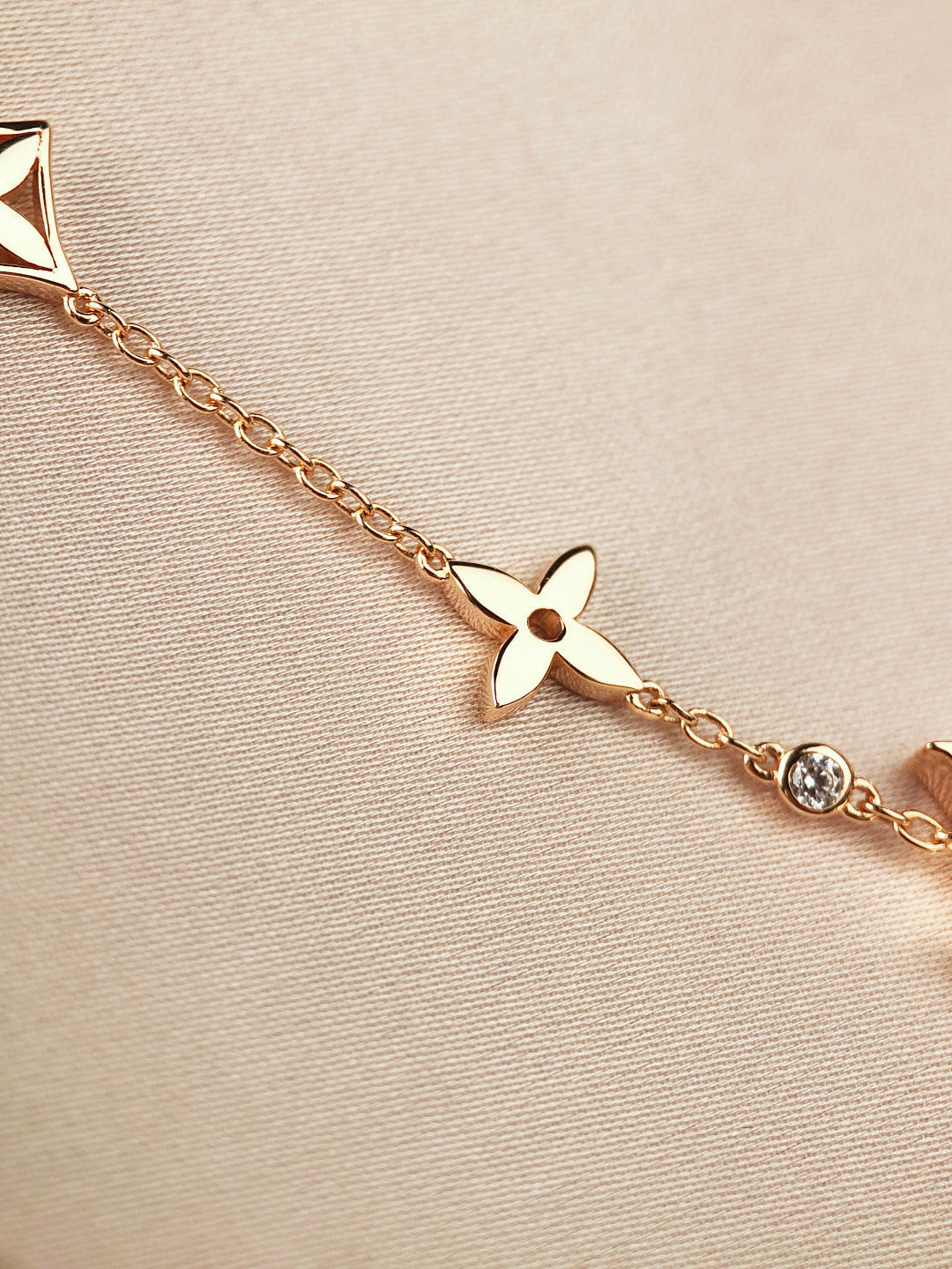 [Bloom]STAR AND SUN 7 MOTIFS GOLD BRACELET