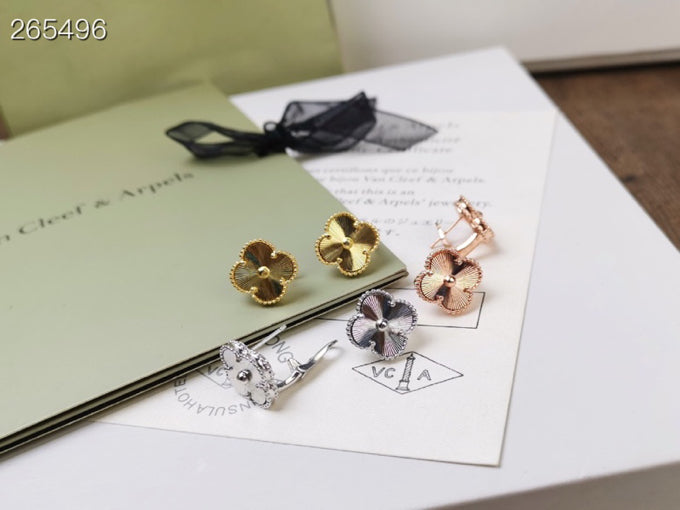 [Bloom]CLOVER MEDIUM STUD EARRINGS