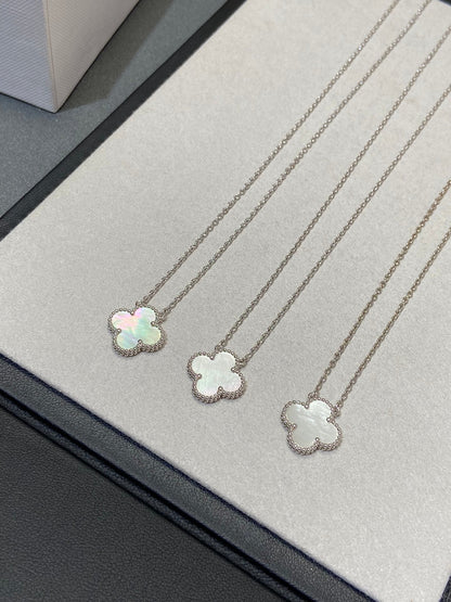 [Bloom]CLOVER MEDIUM SILVER WHITE MOP NECKLACE