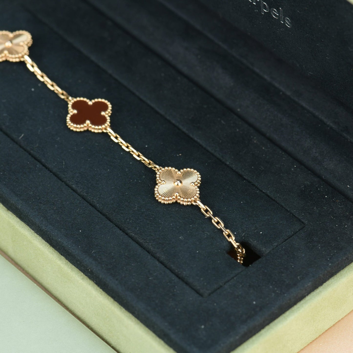 [Bloom]CLOVER  5 MOTIFS CARNELIAN GOLD BRACELET