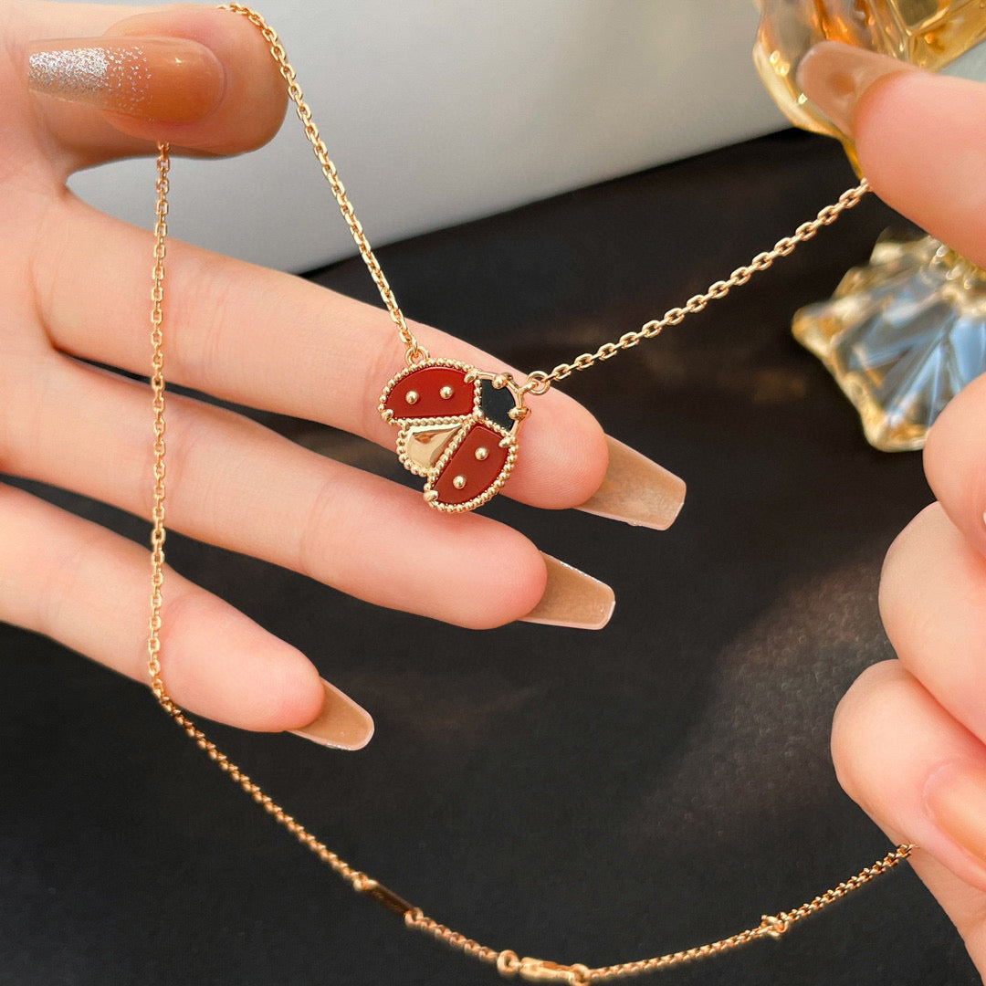 [Bloom]LUCKY  CARNELIANS LADYBUG NECKLACE