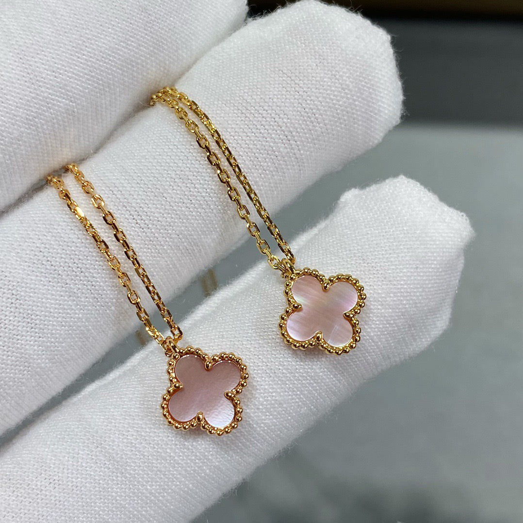 [Bloom]CLOVER 15MM PINK MOTHER-OF-PEARL SINGLE FLOWER NECKLACE