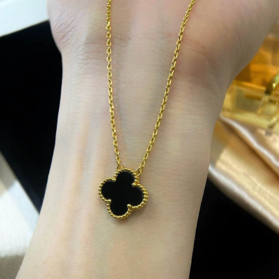 [Bloom]CLOVER 15MM BLACK ONYX SINGLE FLOWER NECKLACE