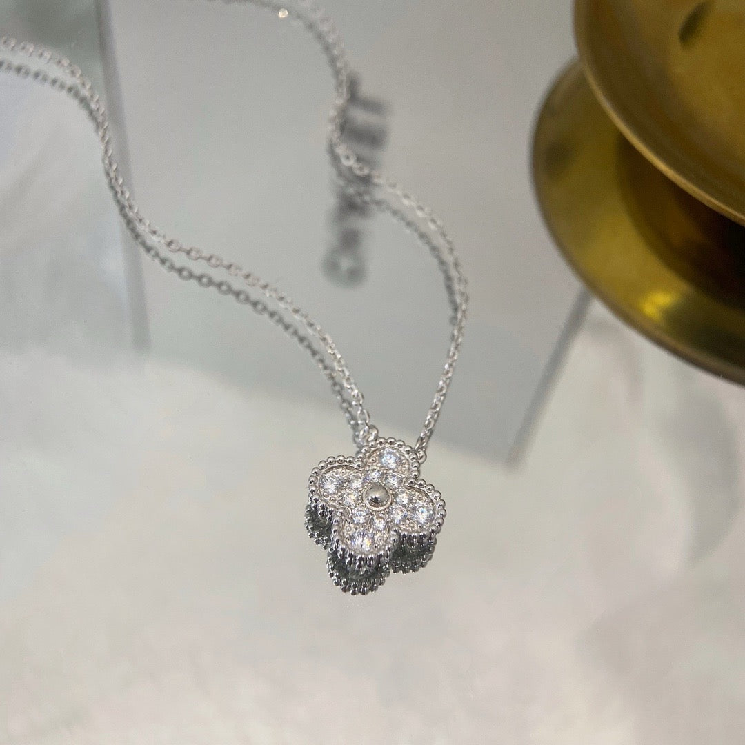 [Bloom]CLOVER 15MM DIAMOND SINGLE FLOWER NECKLACE