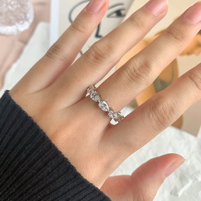 [Bloom]Exquisite Pear Cut Tennis Ring